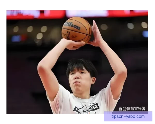 杨瀚森混音队巧妙运用英文数数干扰对手发球技巧赢得比赛